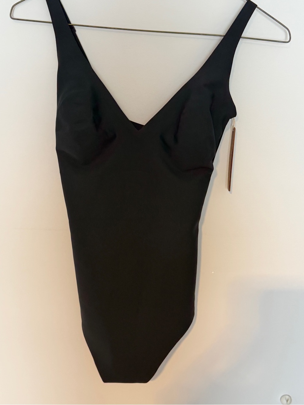 SKIMS Body Unlined Plunge Thong Bodysuit Onyx Black M NWT